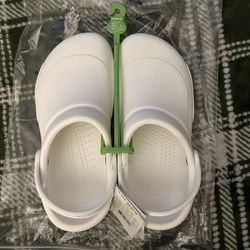 crocs / clogs / work clogs / nurse clogs