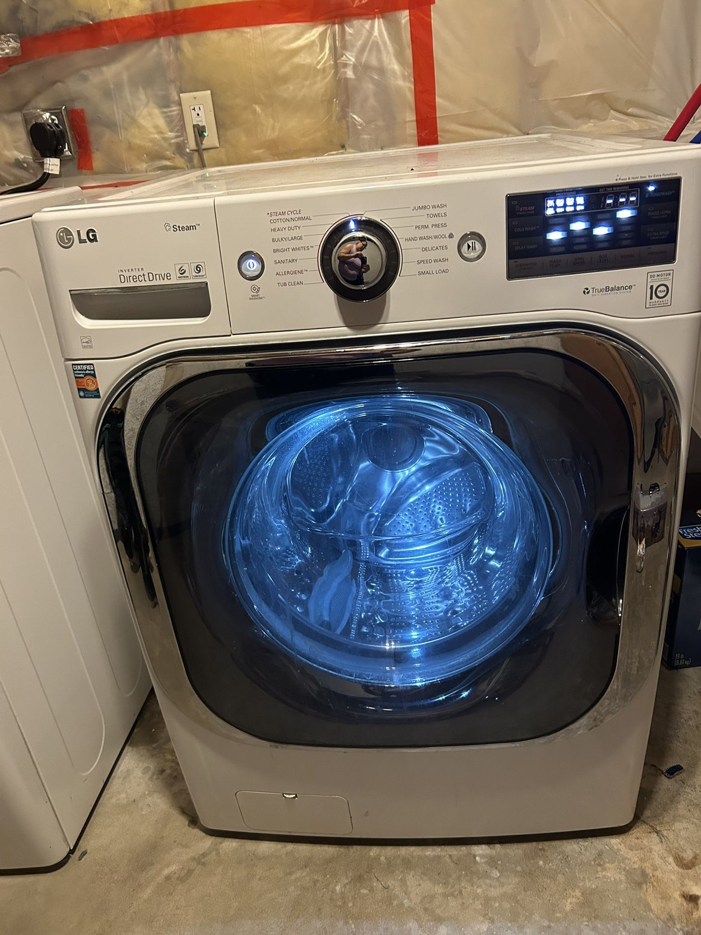 LG Washer And dryer