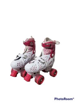 3-6 Roller Derby Trac Star Adjustable Skates