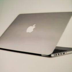 Macbook Pro 2016 , 15", 256gb, 16gb Ram, i7