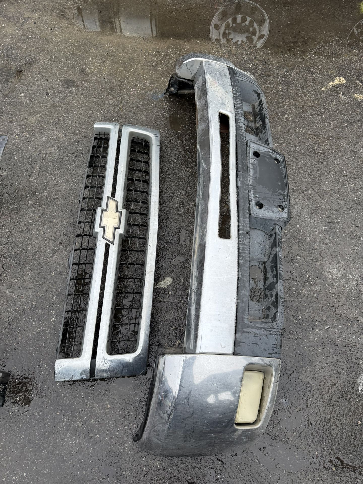 Silverado 3500/2500 HD Bumper And Hd Grill 2007/2013