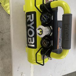 Ryobi 18 V 120 Psi Air Compresor