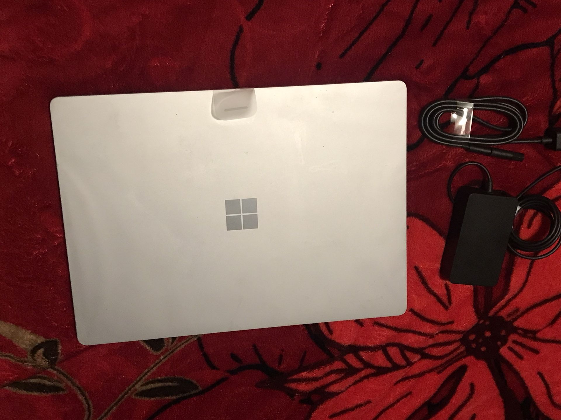 Microsoft Surface Laptop 4 13.5" (512GB SSD, Intel Core i5 11th Gen., 4.20 GHz,