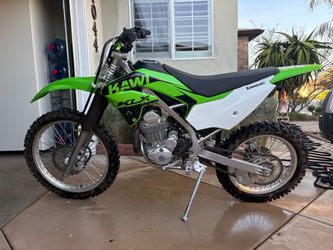 2021 Kawasaki KLX230R – ONLY 4 HOURS – Clean Title – $3,000 OBO