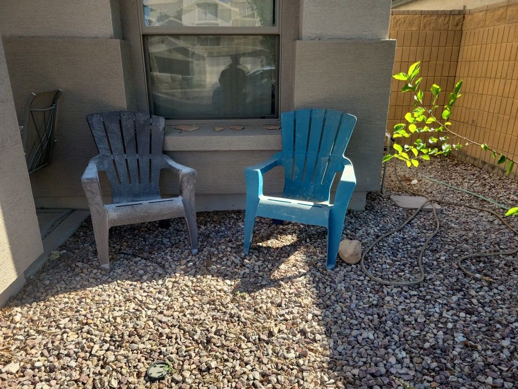 Adorandac Chairs