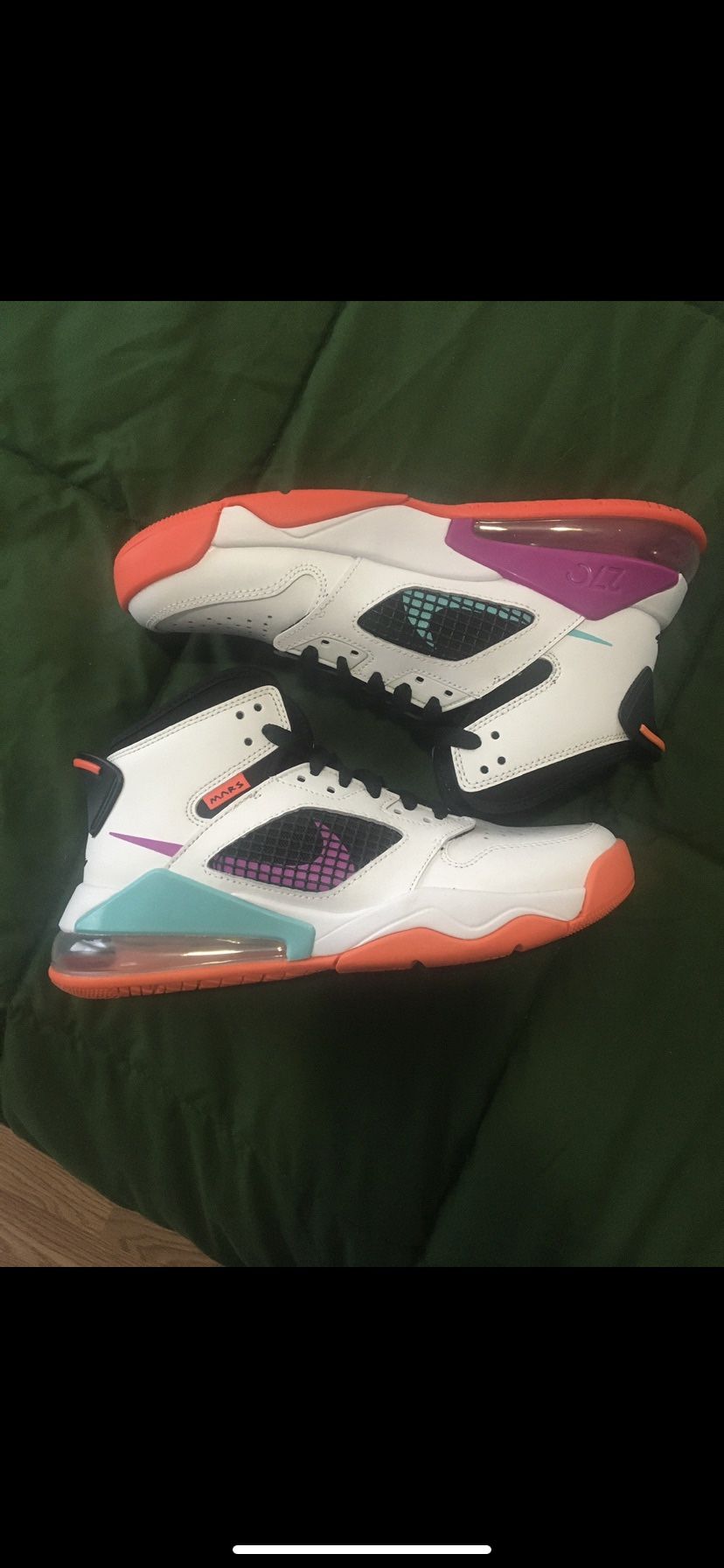 Jordan Mars 270 