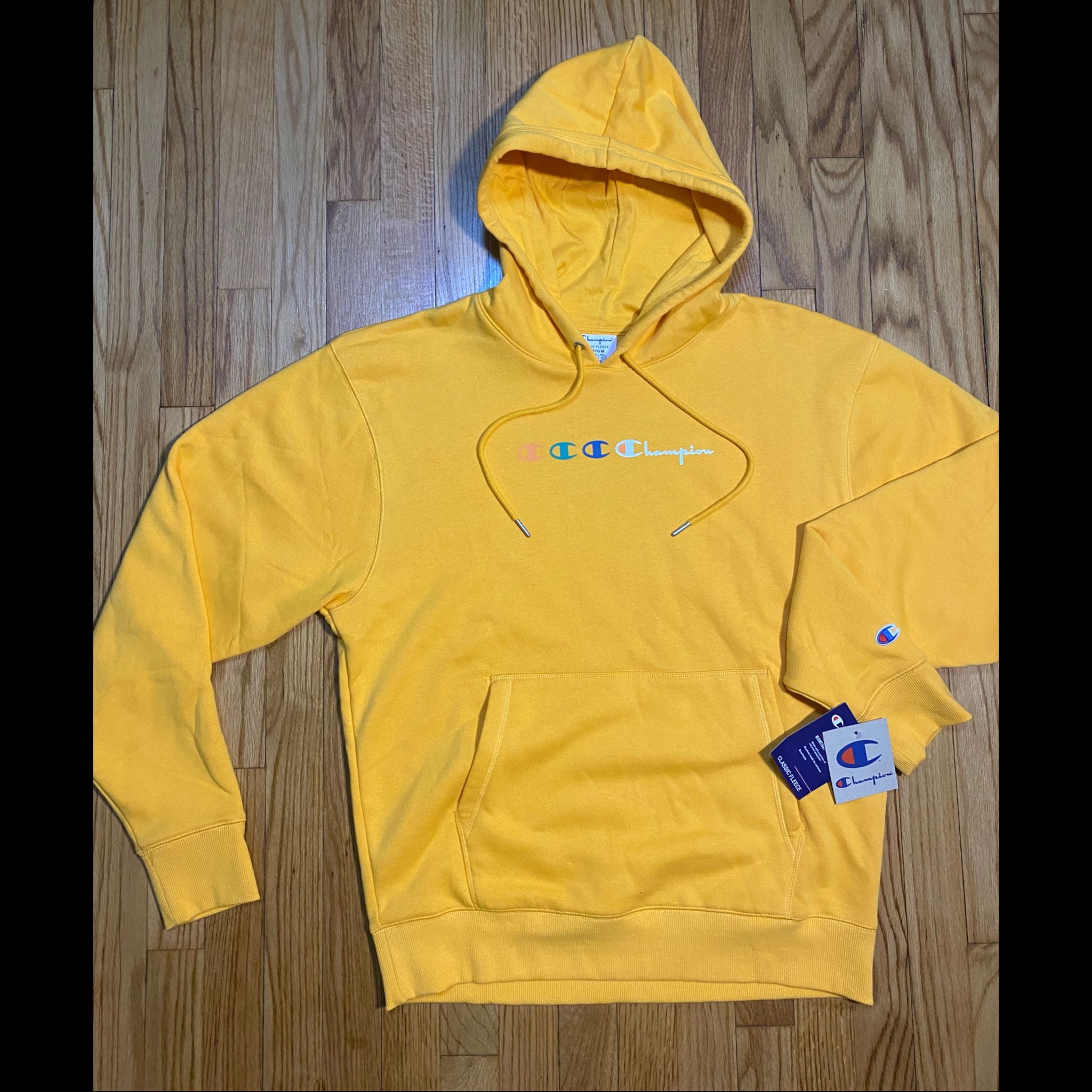 Champions Classic Fleece Hoodie, Embroidered Logo, Yellow Men's Medium New!