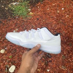 Jordan 11 Lows “legend Blue”