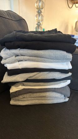 Gently used Mens T shirts