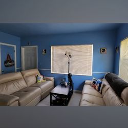 🔥 1 Leather Power Recliner Couch Left— Moving & Must Sell! 🔥