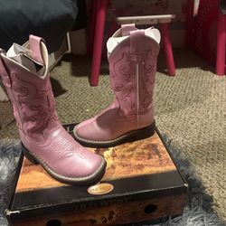 Girls 8.5 Like New 