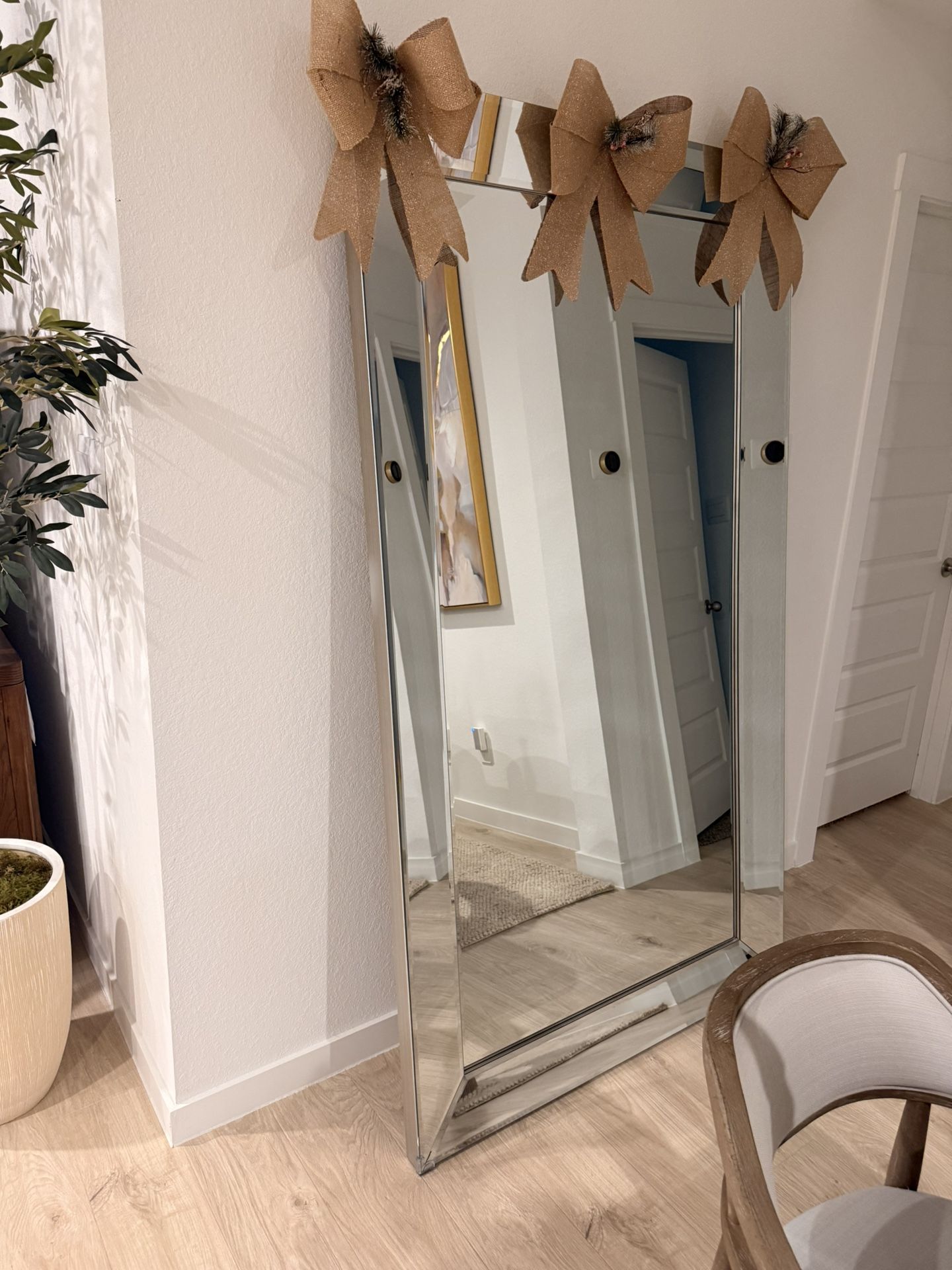 7.5 Foot Leaning Mirror