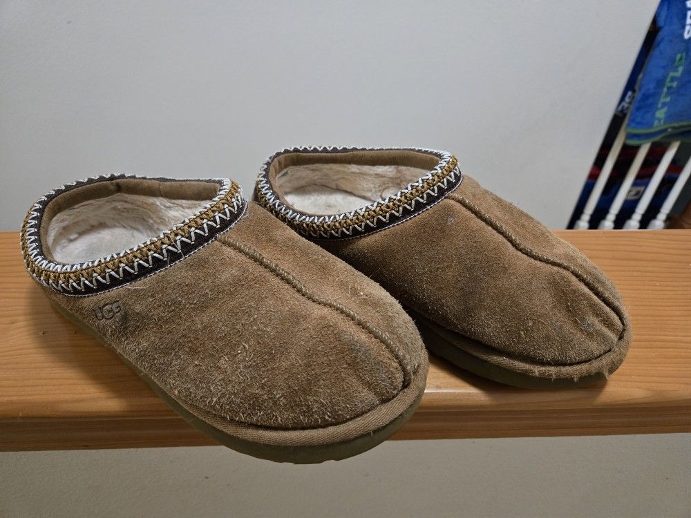 Uggs Tasman Slippers Size 8