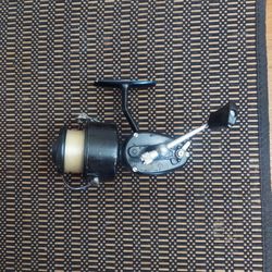 Garcia Mitchell 300 Spinning Fishing Reel 