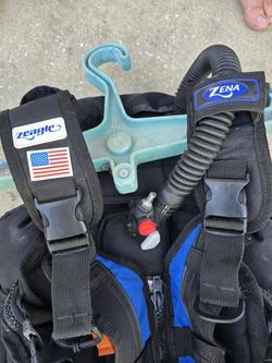 Womens Small BVD Zeagle