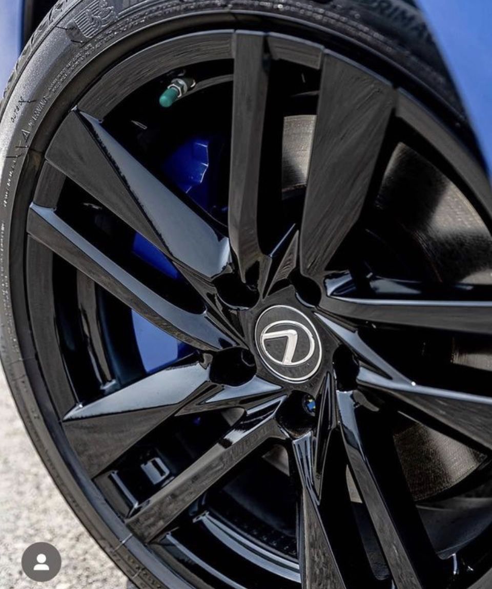 Doing Permanent Rim Blackout Coating And Caliper Painting