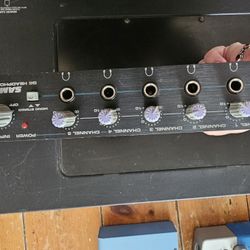 Samson Q5 Headphone Amplifier 