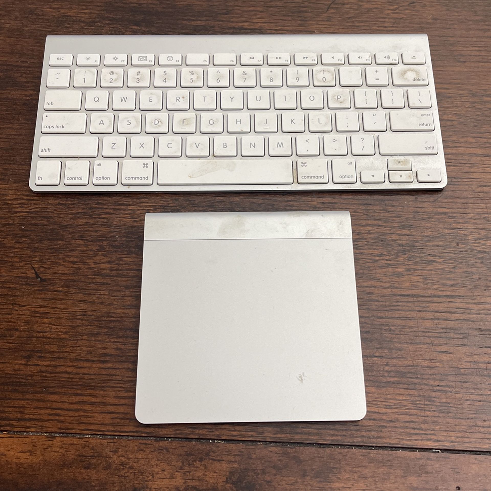 Wireless  Apple Mouse And Keyboard 