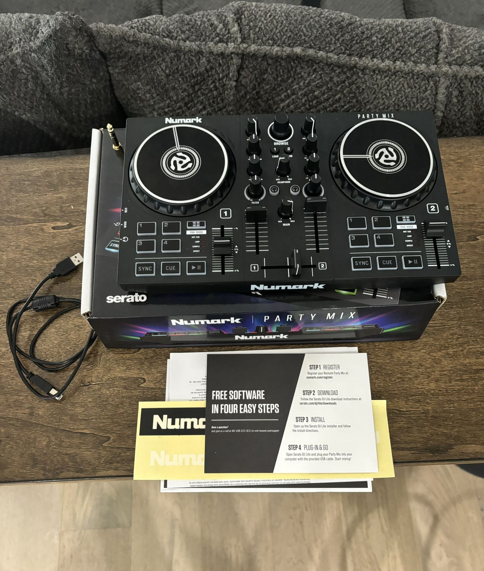 Numark Party Mix