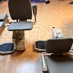(x2) Harmar Pinnacle Chair Lift