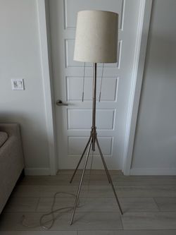 Floor lamp