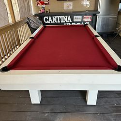 Indoor/outdoor Pool Table 