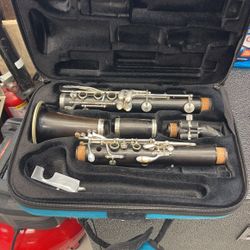 Student Clarinet With Case 