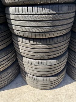 235/45r18 Michelin tires en excelentes condiciones de vida las 4