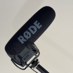 Rode VideoMic Pro R Camera-Mount Shotgun Microphone, Black