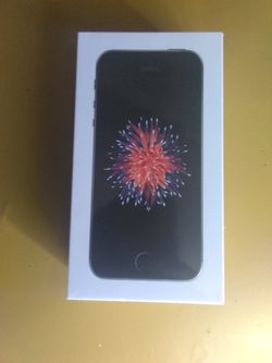 iPhone Se 32gb unlocked new