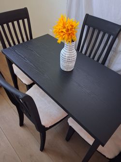 Dining table set Good