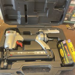 PORTER CABLE NAIL GUN