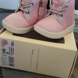 Baby Girl Ugg Boots Size 0/1