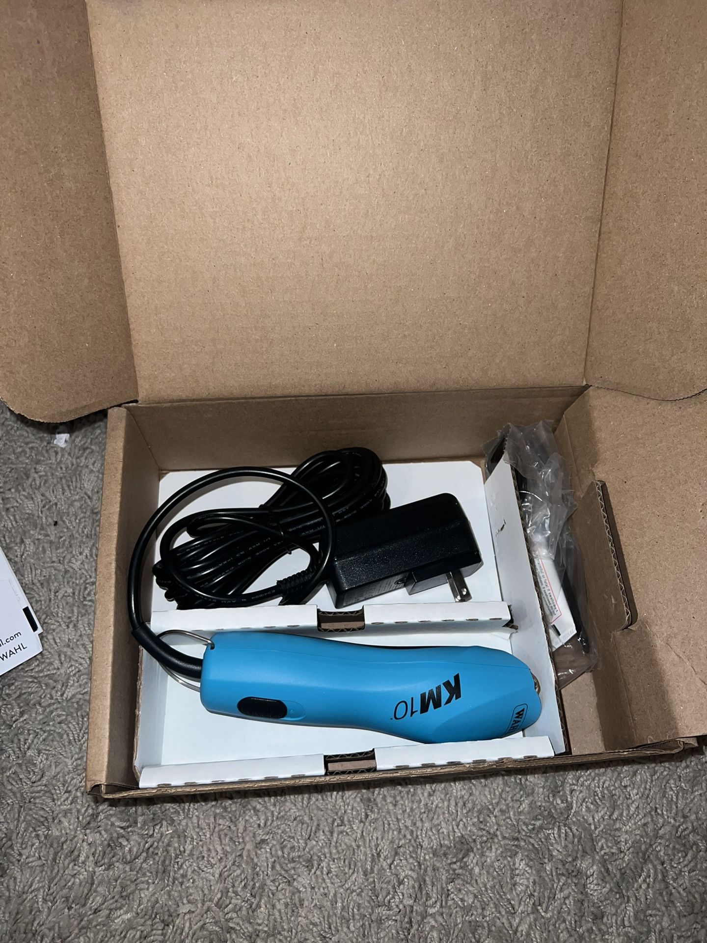 Brand New Wahl KM10 Dog Grooming Clippers (new and never Used)