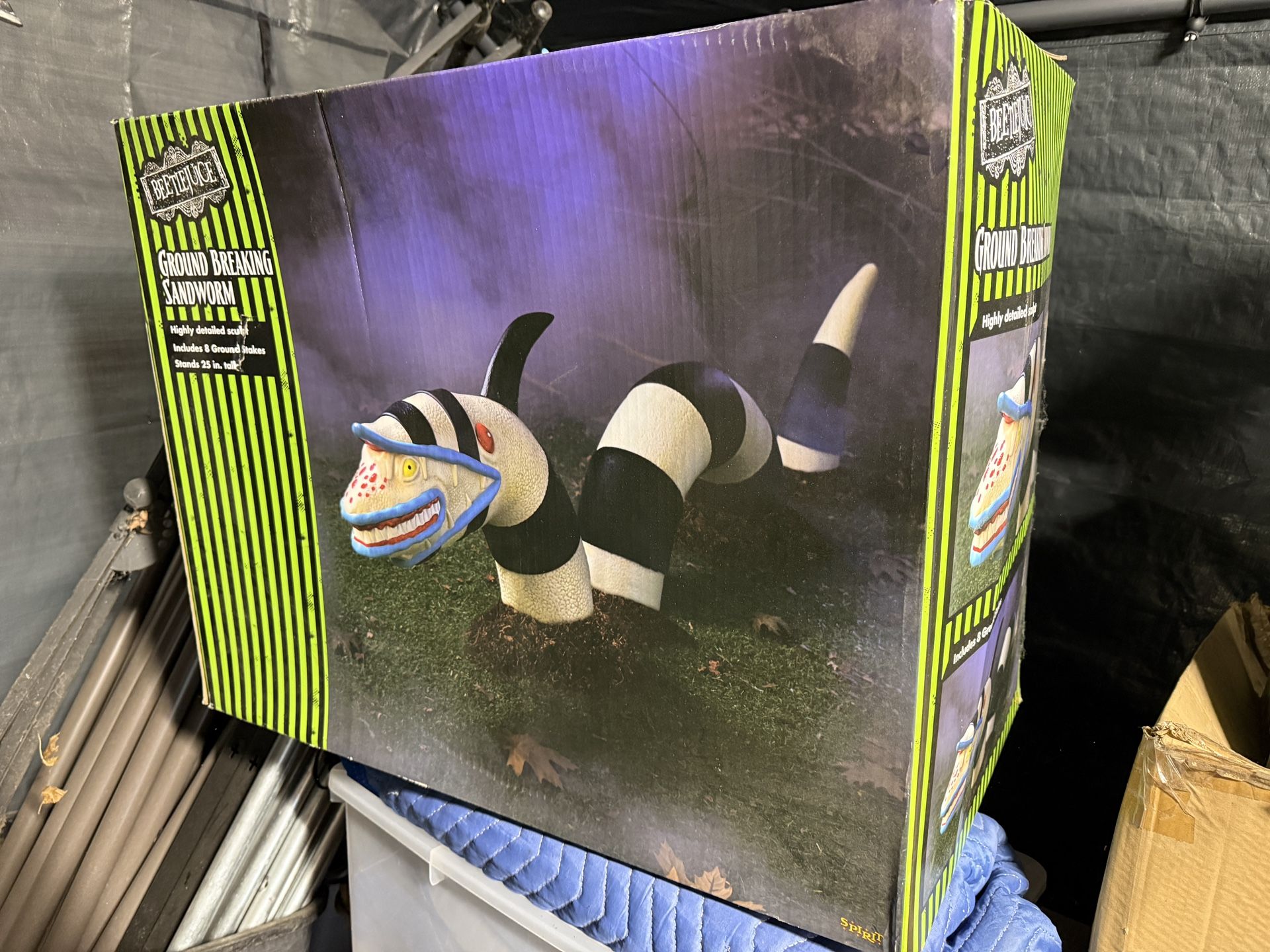 Spirit  Halloween Ground Breaking Beetlejuice Sandworm Prop