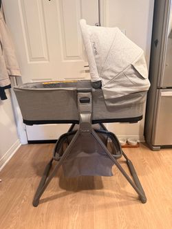 Nuna Mixx Bassinet with Stand (Nordstrom color)