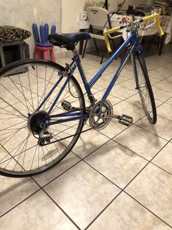 Vintage 1990 Schwinn Sprint Step Through Bicycle for Sale in San
