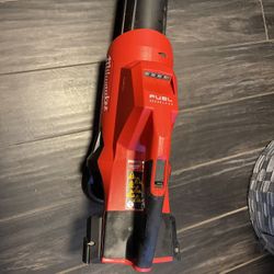 Milwaukee Blower With Power 2 Battery 