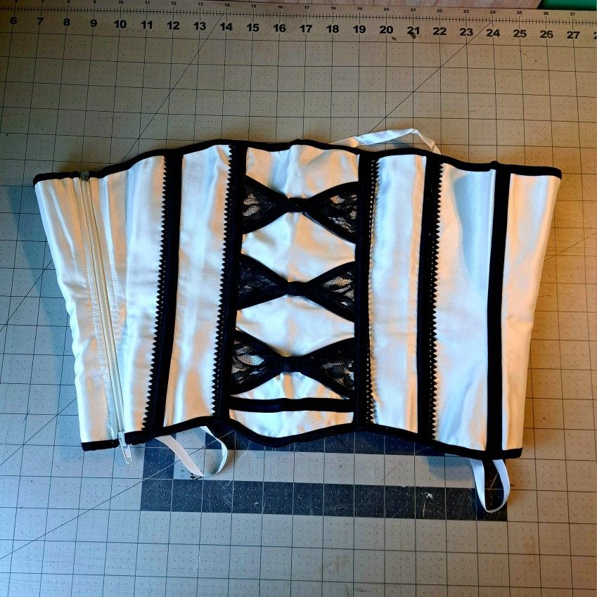 Black And White Corset Bustiers Size Small