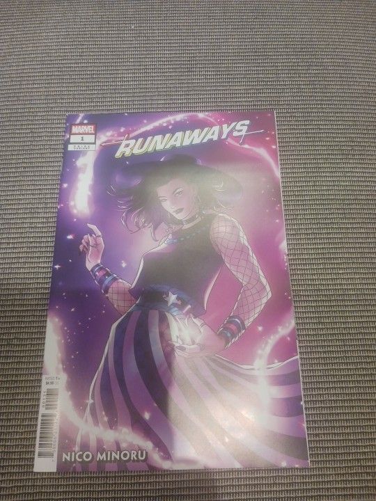 RUNAWAYS #1 HETRICK VARIANT 1ST PRINT MARVEL COMICS (2025) ONE WORLD UNDER DOOM