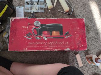 Twin Blinking Light And Tool Kit