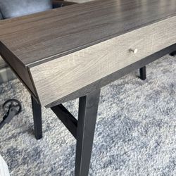Graydon Computer Desk *Two-tone: Gray and Black *chair included*