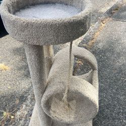 Cat House Price 20$. Pick Up E.  72. and Grand.  E.  Tacoma 