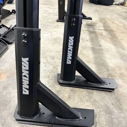 Yakima Overhaul HD truck rack