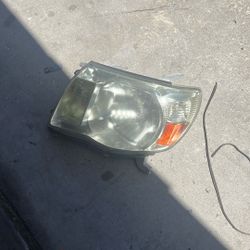 Headlight For Tacoma 