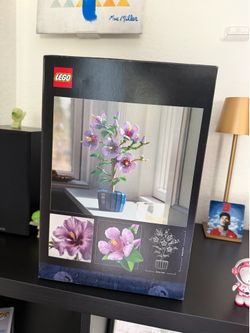 LEGO Hibiscus