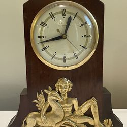 Mid Century Modern UNITED CLOCK Corp Self Starting Clock Art Deco Child and Deer