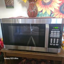 Hamilton Beach Countertop Microwave