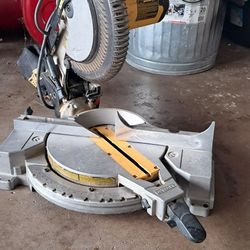 Dewalt 10" Blade Saw