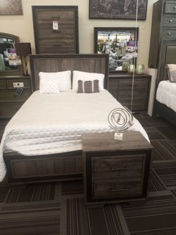 6pc King Or Queen Bedroom Set